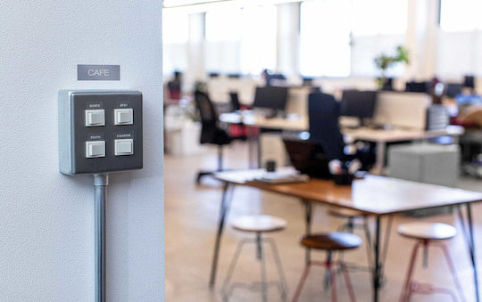 Brother P-touch Elektronisch Tragbarer Etikettendrucker in Weiß Farbe