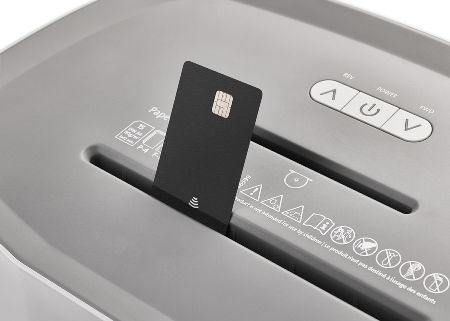 Dahle Cross Cut 15-Sheet CD and Paper Shredder