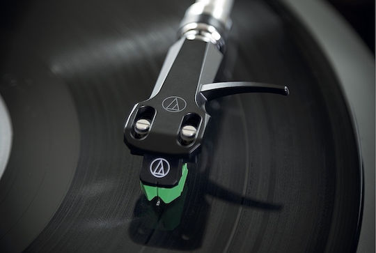 Audio Technica Κεφαλή Πικάπ AT-VM95E Κινητού Μαγνήτη σε Πράσινο Χρώμα