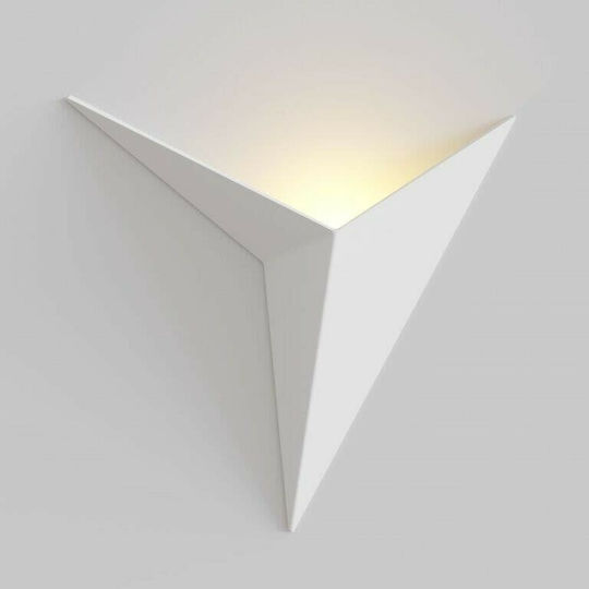 Maytoni Модерен Осветително тяло За стена с вграден LED 24.5x20.5x7.5см.