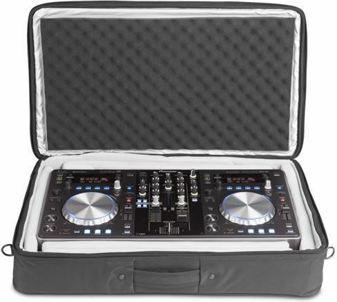 UDG Urbanite MIDI Controller Sleeve Large U7102BL