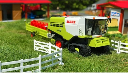 Bruder Class Lexion 780 Combine Pickup Truck For 3+ Years