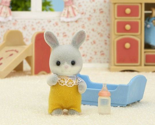 Epoch Toys Бебе Заек Cottontail Sylvanian Families за 3+ Години 10см