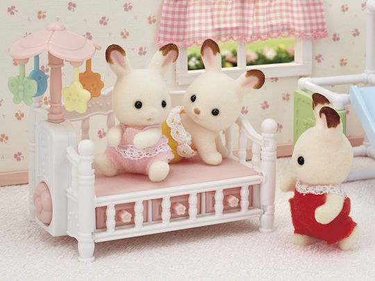 Epoch Toys Кошара с Мобил Силвански Семейства за 3+ Години 8.2 см (Διάφορα Σχέδια)