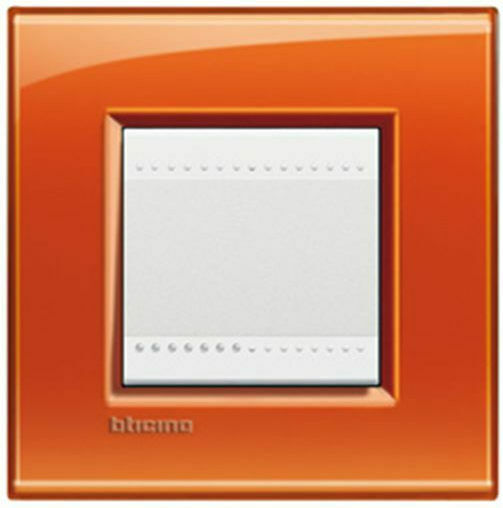 Legrand Bticino Living Light Πλαίσιο Διακόπτη 1 Θέσης Κάθετης Τοποθέτησης 2 Στοιχείων σε Πορτοκαλί Χρώμα LNA4802OD