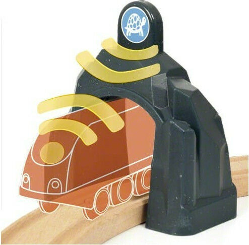 Brio Toys Smart Tech Action Railroad Tunnel made of Wood for 3+ years+ Years