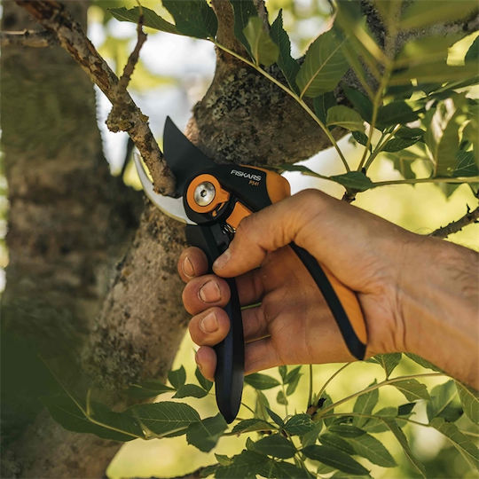 Fiskars Plus SmartFit Bypass Pruner P541 Ножица за подрязване с Максимален Диаметър на Рязане 24мм