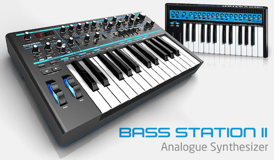 Novation Synthesizer Bass Station II with 25 Dynamic Keys Black