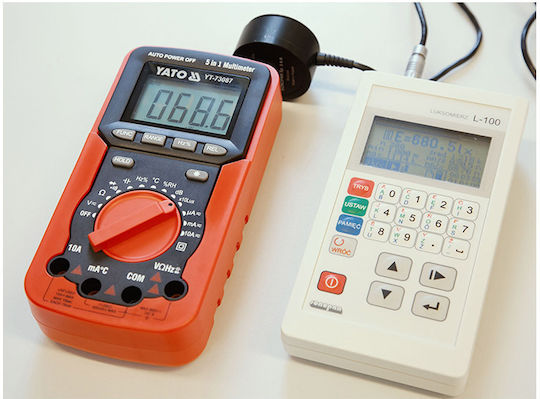 Yato Digitales Multimeter mit AC / DC / Widerstand / Kapazität / Temperaturmessung YT-73087