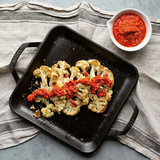 Lodge Non-Stick Baking Plate with Cast Iron Flat Grilling Surface 36.83cm x 27.94cm x 3.55cm