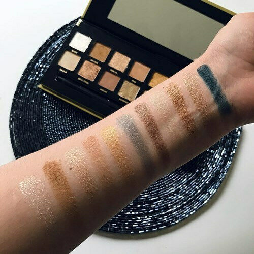 W7 Cosmetics 24k Gold Rush Palette with Pressed Powder Eye Shadows 11.2gr