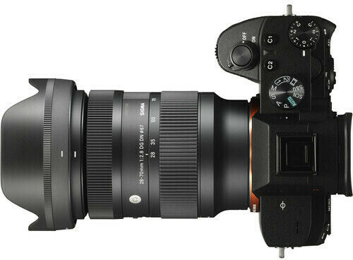 Sigma Full Frame Camera Lens 28-70mm f/2.8 DG DN Contemporary Standard Zoom for Leica L Mount Black
