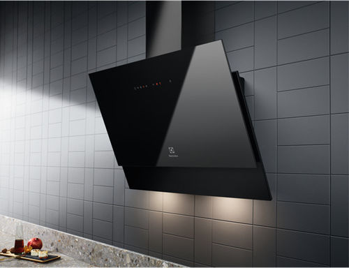 Electrolux Απορροφητήρας Καμινάδα 59.8cm Μαύρος