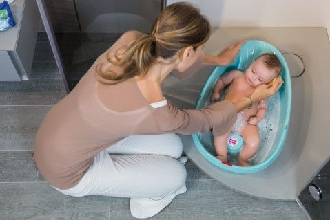 OK Baby Бебешка Вана Onda 3 с термометър Розов