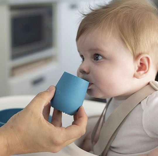 Ezpz Παιδικό Ποτηράκι Tiny Cup από Σιλικόνη Μπλε για 4m+