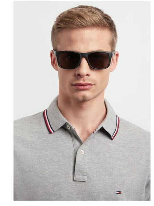 Tommy Hilfiger Unisex Sunglasses with Navy Blue Plastic Frame and Polarized Lens