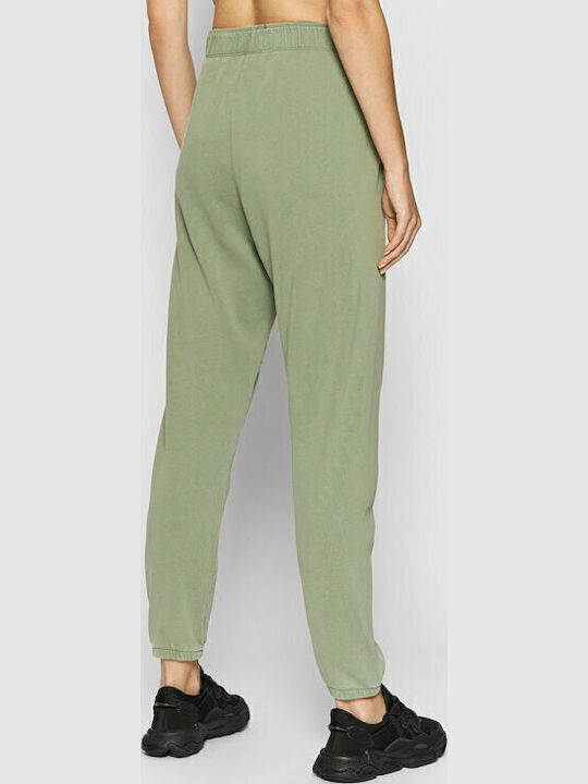 DKNY