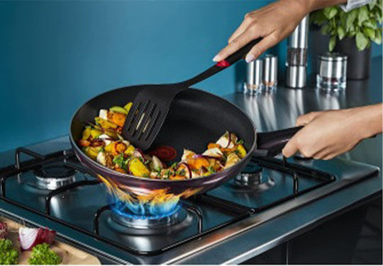 Tefal Resist Intense Τηγάνι από Αλουμίνιο με Αντικολλητική Επίστρωση 24cm