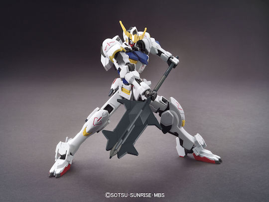 Namco - Bandai Gundam: HG 1/144 Nadleeh Екшън фигура в мащаб 3:24