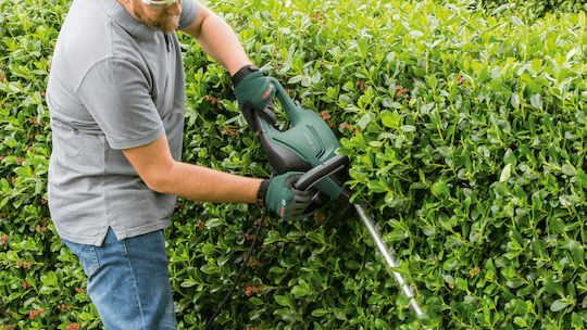 Bosch Advancedhedgecut 65 Electronic Electric Hedge Trimmer 500W with Blade 65cm 06008C0801