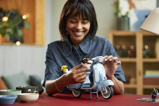 LEGO Icons Icons Vespa 125 για 18+ Ετών 1106τμχ