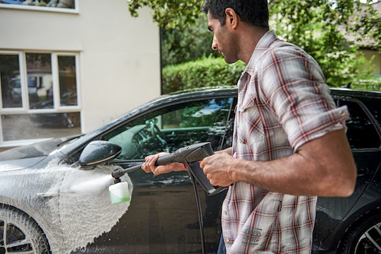 Bosch Universal Aquatak 130 Πλυστικό Ρεύματος 1700W με Πίεση 130bar και Μεταλλική Αντλία