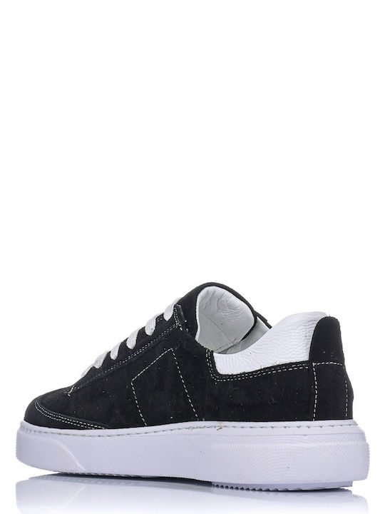 The Hub Sneakers Black