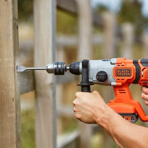 Black & Decker Κρουστικό Σκαπτικό Πιστολέτο Μπαταρίας 18V 2x2.5Ah με Υποδοχή SDS Plus BCD900E2K