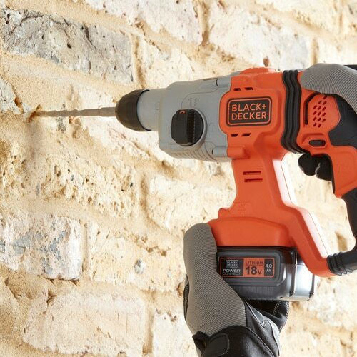 Black & Decker Impact Demolition Hammer Battery 18V 1x4Ah with Chuck SDS Plus BCD900M1K