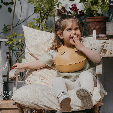 Bibs Overall Waterproof Bib Silicone with Button & Pocket Blush 4000244