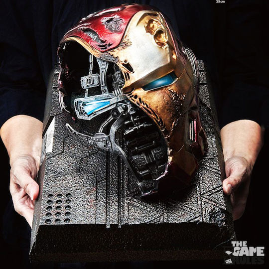 Beast Kingdom Marvel: Iron Man Master Craft Statue Mark50 Helmet Battle Damaged Κράνος Ρέπλικα μήκους 25.3εκ.
