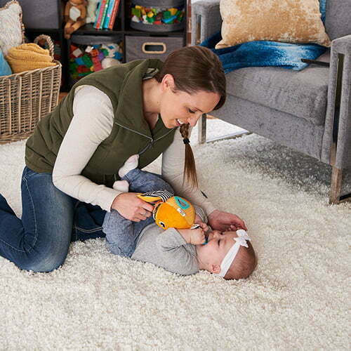 Lamaze Pendant Toy for Car Olive: The Orange for 0++ Months