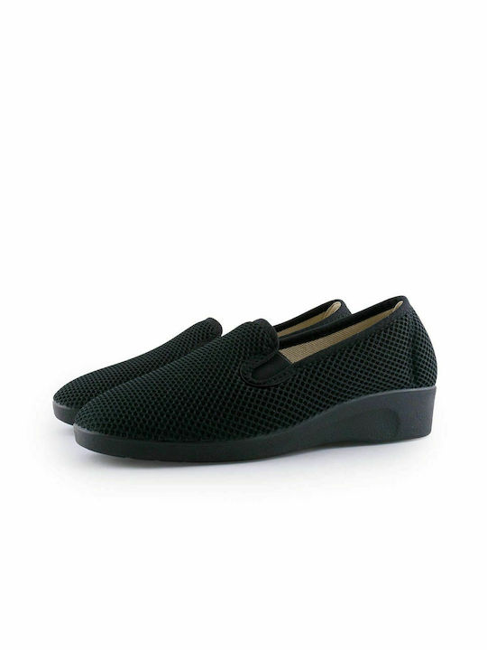 Medies Women's Loafers in Black Color