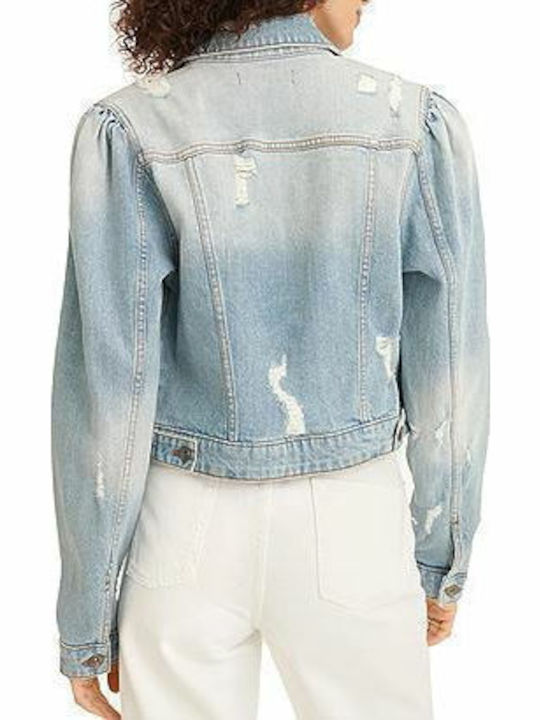DKNY