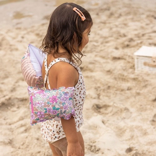 Swim Essentials Flower Swimming Armbands Made Of Non-Toxic PVC Age 2-6 Pink