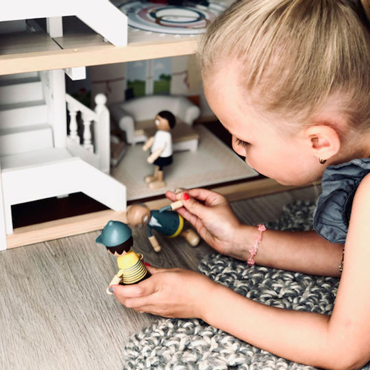 Small Foot Family Set of Wooden Dolls for Dollhouse