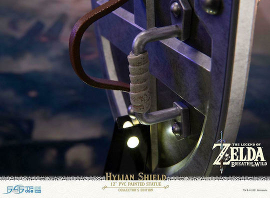 First 4 Figures The Legend of Zelda: Hylian Shield Ρέπλικα μήκους 29εκ. σε Κλίμακα 1:1