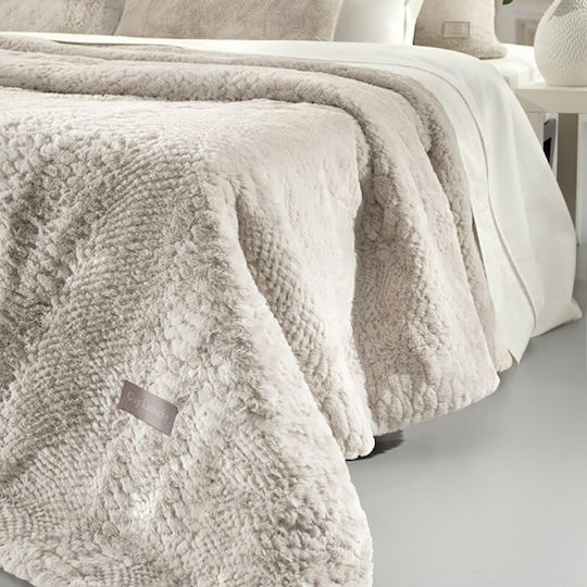 Guy Laroche Crusty Furry Blanket Double 220x240cm Ivory
