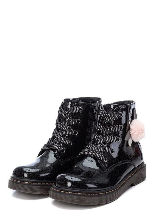 Kinderstiefel aus Lackleder mit Schnürsenkeln Schwarz