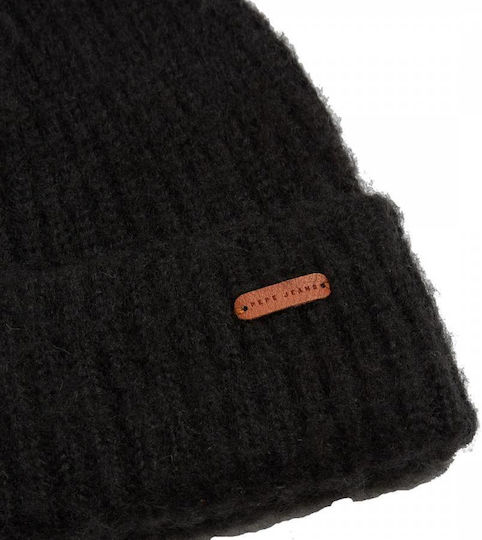 Sarah Beanie Beanie with Rib Knit in Black color