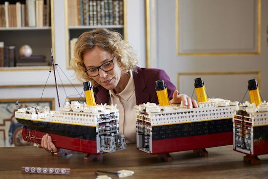 LEGO Icons Titanic Für 18+ Jahre 9090 Stück