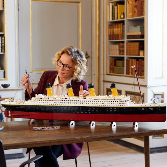 Lego Creator Titanic for 18+ Years 9090pcs 10294