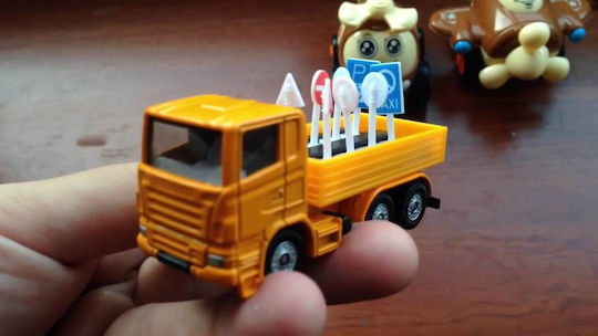 Siku With Traffic Signs Truck 1:50 For 3+ Years Old