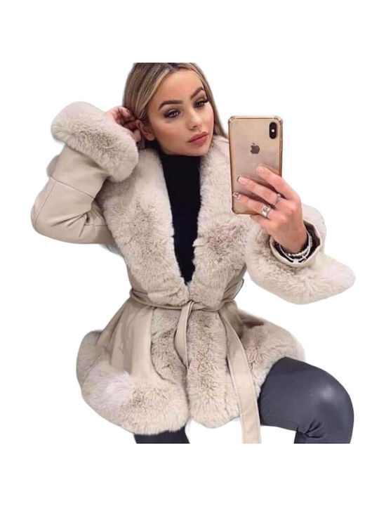 Fur coat in ecru