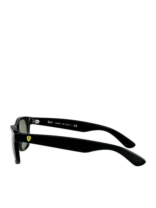 Ray Ban Wayfarer Унисекс Слънчеви Очила с Черна Пластмасова Рамка и Зелени Стъкла