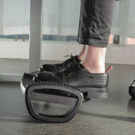 Floating Desk Footrest