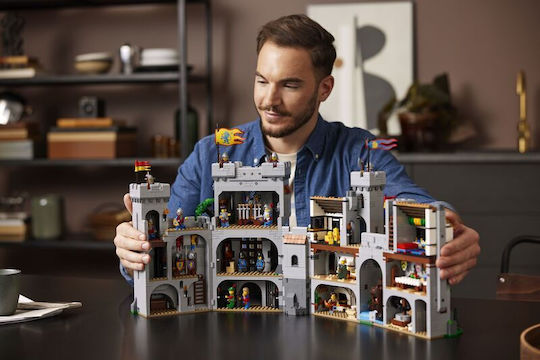 LEGO Castelul Cavalerilor Leu Pentru Vârsta 18+ Număr Bucăți 4514