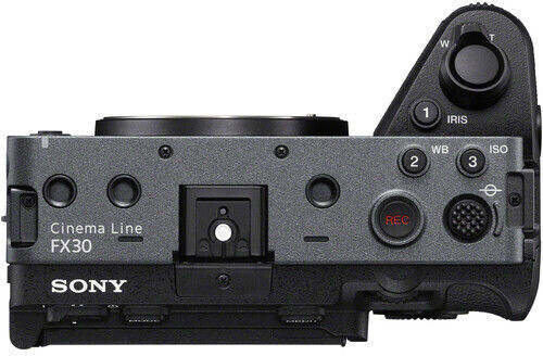 Sony Видеокамера FX30 XLR Handle Unit 4K UHD @ 120fps CMOS Сензор Съхранение на Карта с Памет с 3" Тъчскрийн и HDMI ILMEFX30.CEC