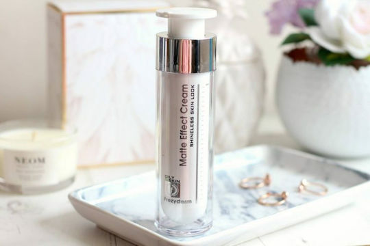 Frezyderm Matte Effect Хидратиращ и Противостареещ Крем за Лице 50ml
