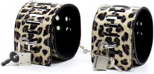 Naughty Toys BDSM-Bausatz 8 Erotik-Accessoires für angehende Paare Tierdruck
